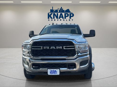 Used 2024 RAM 5500 Tradesman w/ Chrome Appearance Group RWD image 7