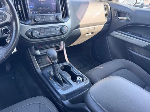 Used 2022 Chevrolet Colorado LT w/ Chrome Appearance Package RWD image 29