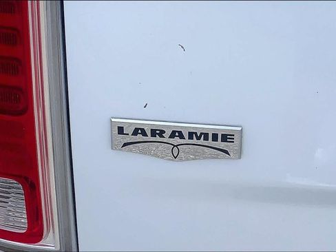Used 2017 RAM 1500 Laramie w/ Convenience Group RWD image 9