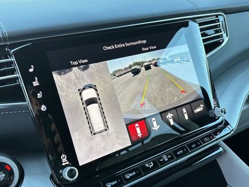 New 2026 Jeep Grand Wagoneer Limited AWD/4WD image 22