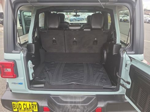 Used 2023 Jeep Wrangler Unlimited Sahara w/ Cold Weather Group image 22