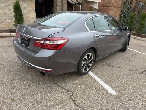 Used 2016 Honda Accord EX image 7