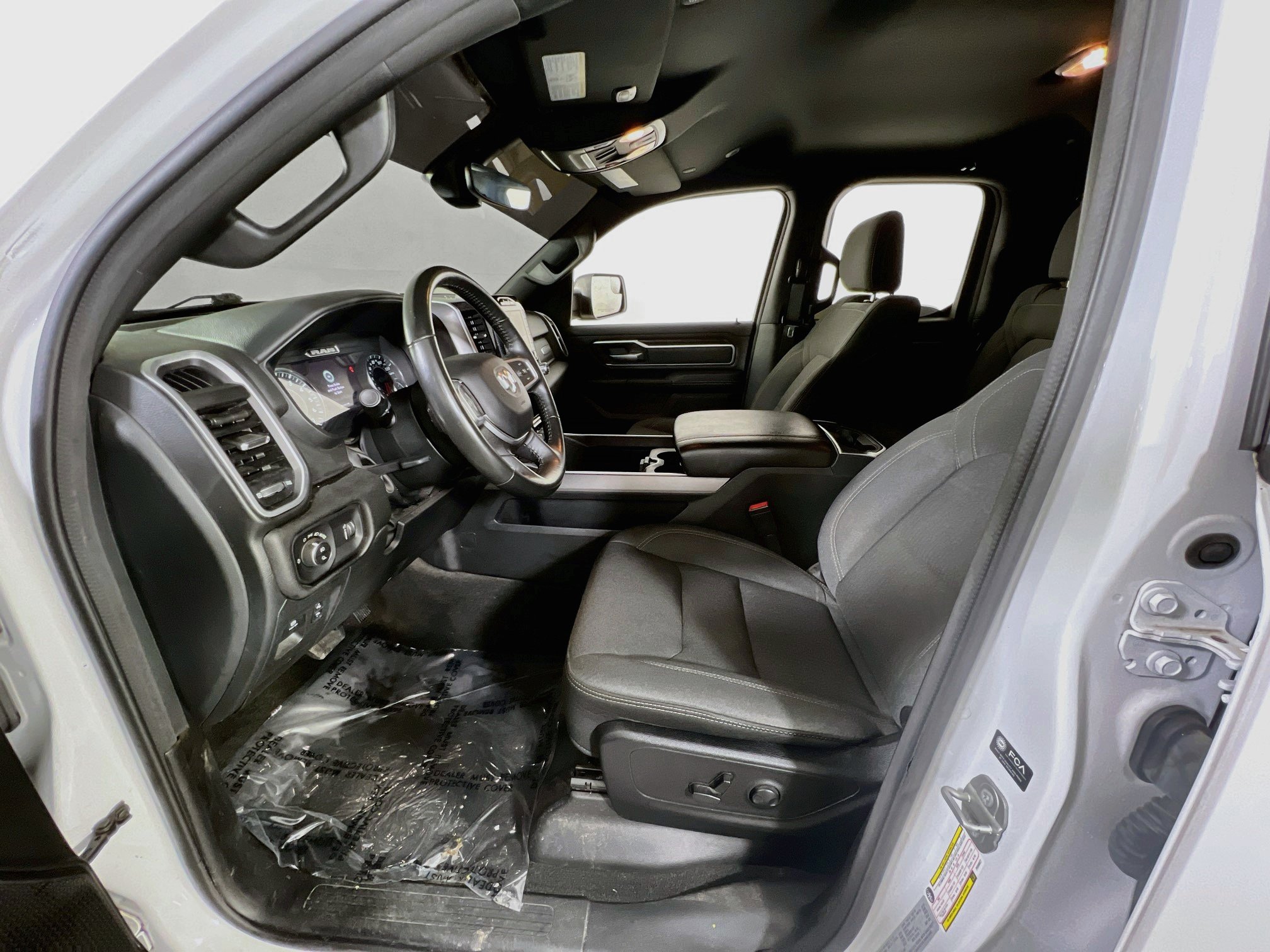 Used 2023 RAM 1500 Big Horn AWD/4WD image 20