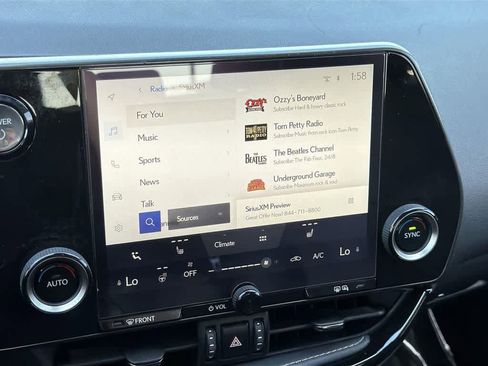 Used 2022 Lexus NX 350h AWD w/ Towing Package (2000 Lbs) image 20