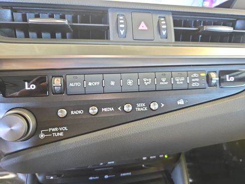 Used 2021 Lexus ES 350 w/ Premium Package FWD image 17