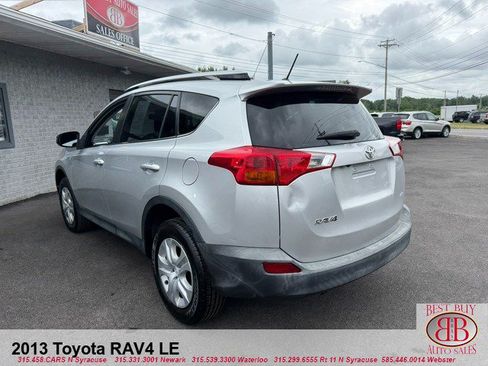 Used 2013 Toyota RAV4 LE FWD image 5