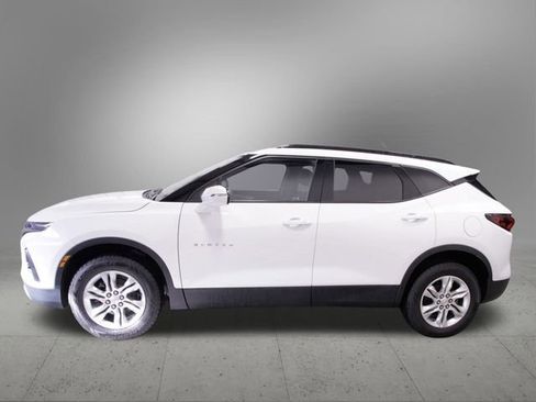 Used 2022 Chevrolet Blazer LT image 2