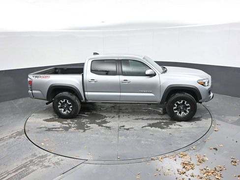 Used 2023 Toyota Tacoma TRD Off-Road image 31