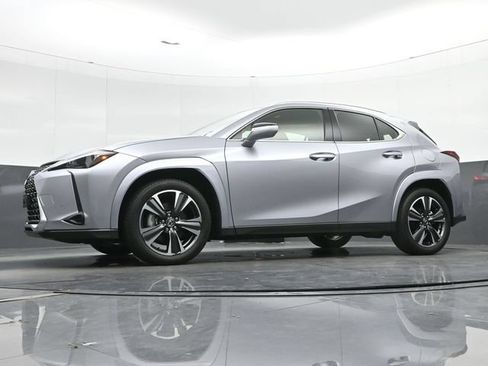 Used 2025 Lexus UX 300h AWD w/ Accessory Package (Z1) image 39