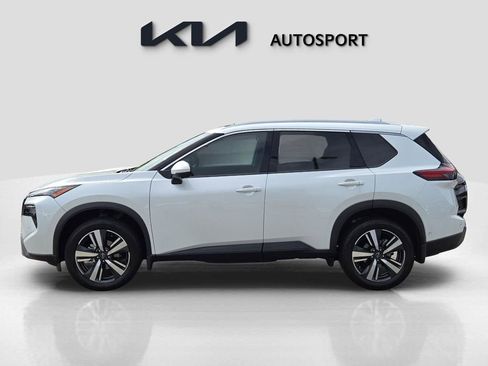 Used 2024 Nissan Rogue SL w/ SL Premium Package image 13