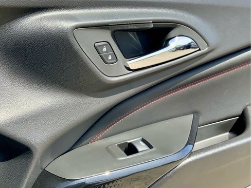 New 2026 Chevrolet Trax RS w/ Sunroof Package FWD image 47