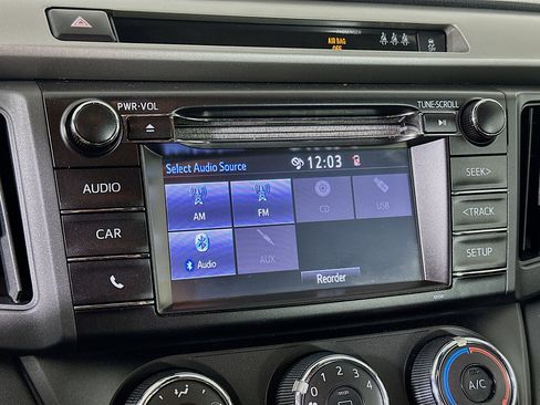Used 2018 Toyota RAV4 LE w/ All Weather Liner Package FWD image 21