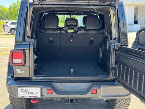 Used 2021 Jeep Wrangler Unlimited Rubicon w/ Dual Top Group AWD/4WD image 6