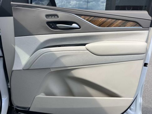 Certified 2023 Cadillac Escalade Sport Platinum w/ LPO, ONYX Package AWD/4WD image 29