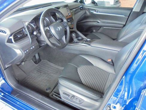 Used 2023 Toyota Camry SE image 7