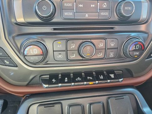 Used 2015 Chevrolet Silverado 2500 High Country w/ Duramax Plus Package AWD/4WD image 8