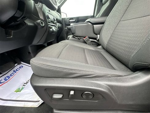 Used 2024 Chevrolet Silverado 1500 Custom image 12