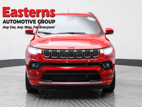 Used 2023 Jeep Compass Limited image 2