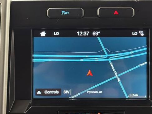 Used 2016 Ford F150 Lariat w/ Equipment Group 502A Luxury RWD image 15