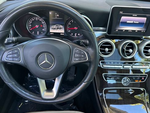 Used 2017 Mercedes-Benz C 300 Sedan image 28