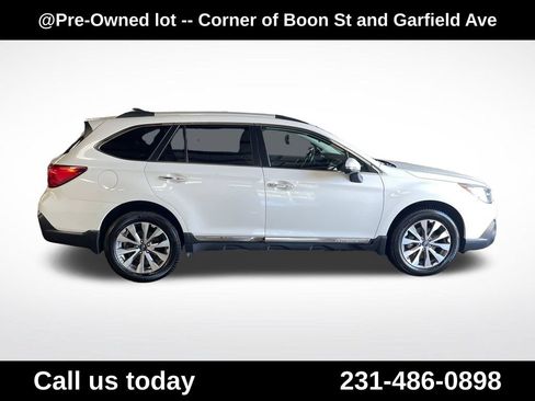 Used 2019 Subaru Outback 3.6R Touring w/ Popular Package #3A AWD/4WD image 6