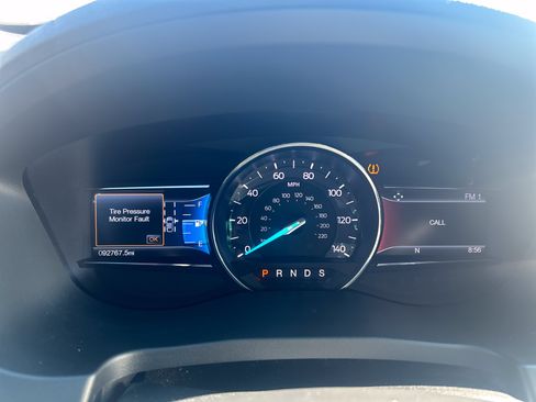 Used 2016 Ford Explorer Limited w/ Equipment Group 301A FWD image 17