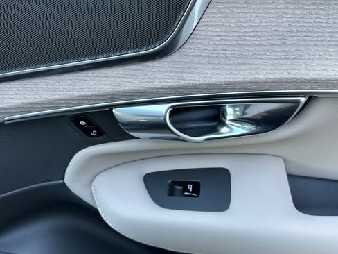 New 2026 Volvo XC90 T8 Plus w/ Protection Package AWD/4WD image 19