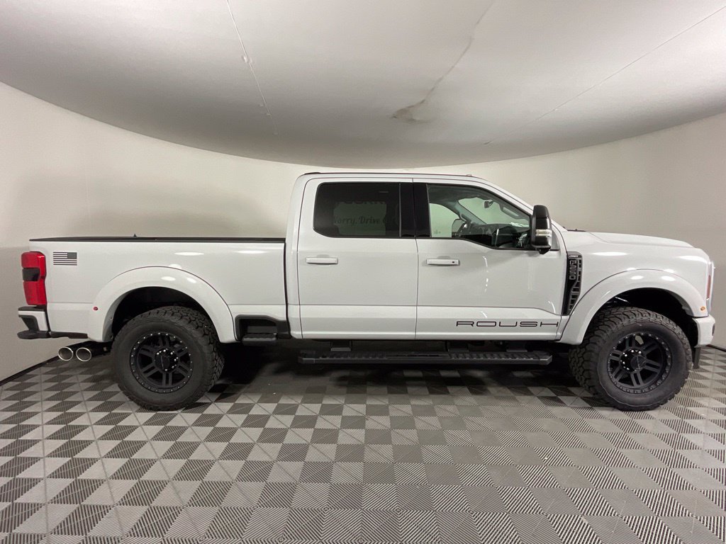 New 2026 Ford F250 Lariat w/ Black Appearance Package AWD/4WD image 2