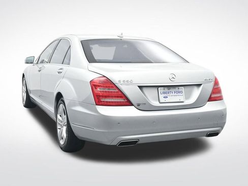 Used 2011 Mercedes-Benz S 550 4MATIC image 9
