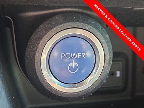 Used 2021 Toyota Venza XLE w/ Softex Package image 19