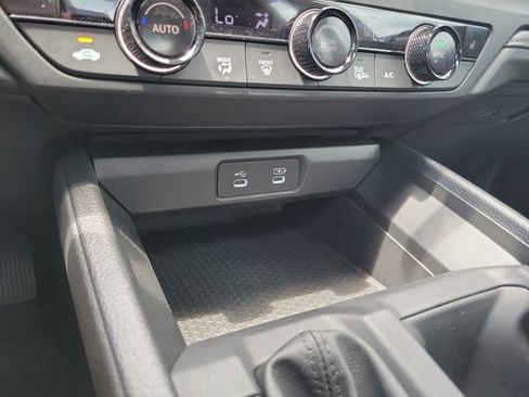 Certified 2025 Honda Accord SE image 22