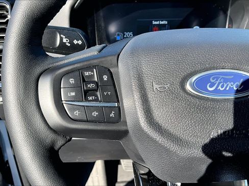 Used 2025 Ford Ranger Lariat w/ Chrome Accent Package image 22