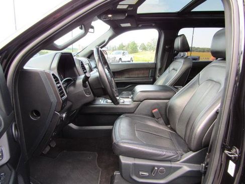 Used 2021 Ford Expedition Max Limited image 18