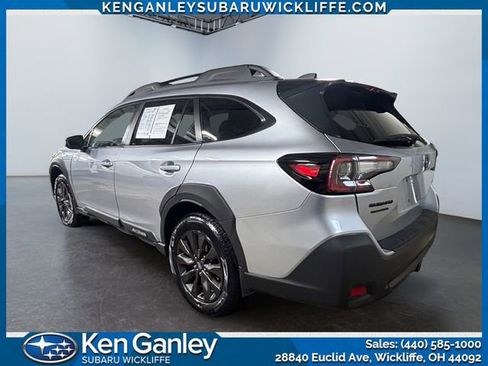 Used 2023 Subaru Outback Onyx Edition XT AWD/4WD image 3