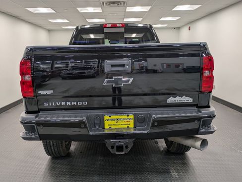 Used 2016 Chevrolet Silverado 2500 High Country w/ Duramax Plus Package image 5
