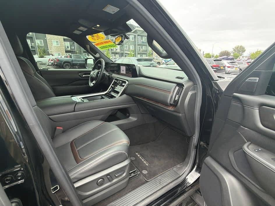 Used 2026 Nissan Armada SL w/ Captain's Chari Seat Package AWD/4WD image 30