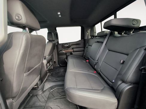 Used 2019 Chevrolet Silverado 1500 LT Trail Boss image 13