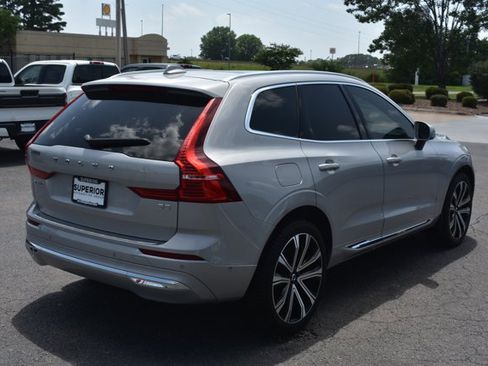 Used 2023 Volvo XC60 B5 Ultimate w/ Climate Package FWD image 5