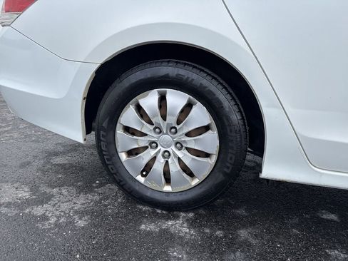 Used 2010 Honda Accord LX image 9