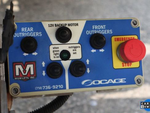 Used 2019 Ford F650 2WD Regular Cab Super Duty image 13