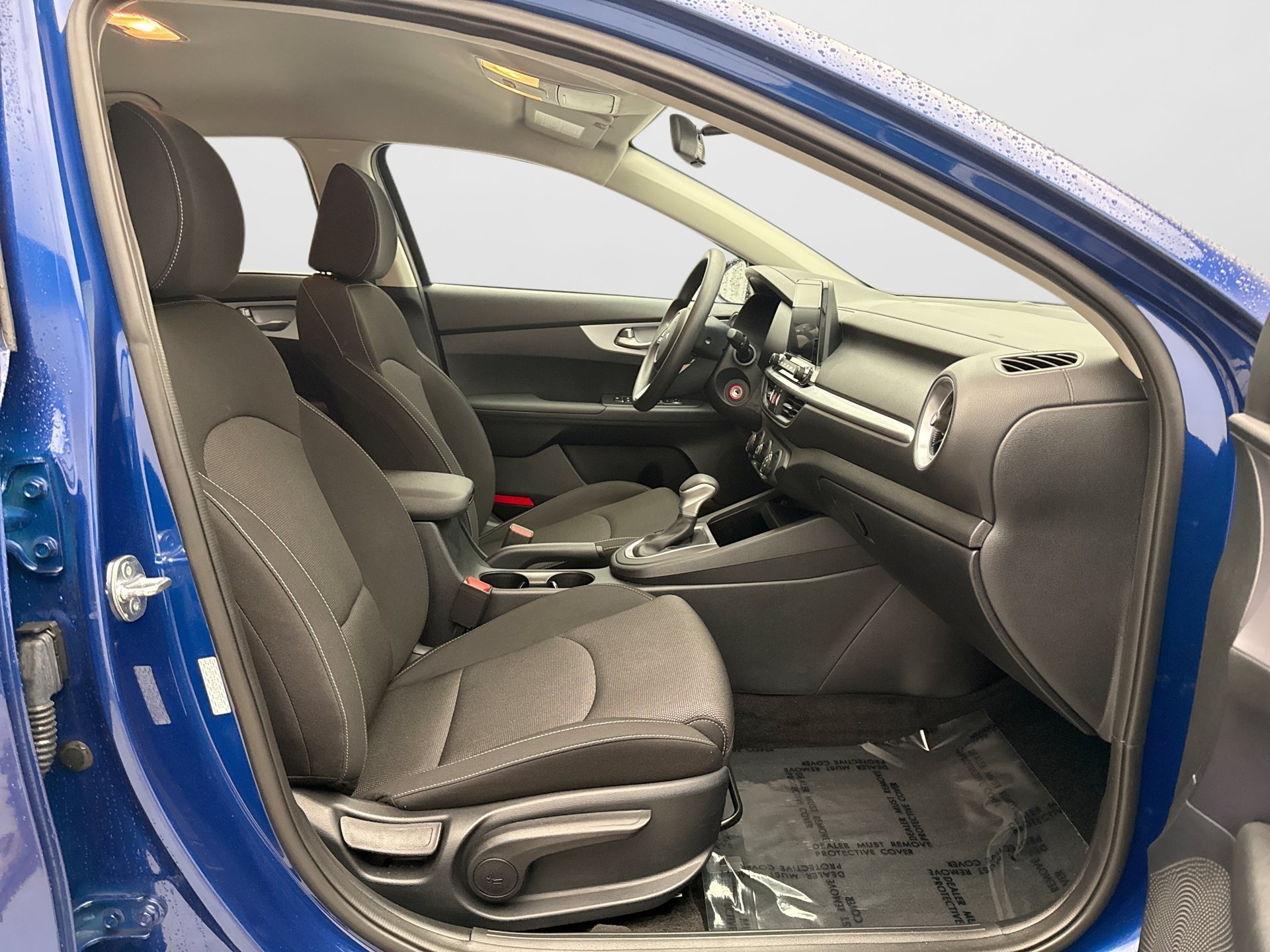 Used 2024 Kia Forte LXS FWD image 9