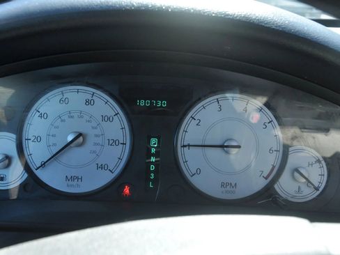 Used 2005 Chrysler 300 Touring w/ Sound Group RWD image 28