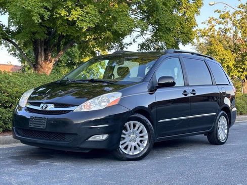Used 2008 Toyota Sienna XLE Limited image 1