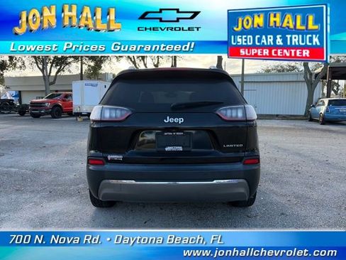 Used 2019 Jeep Cherokee Limited image 10