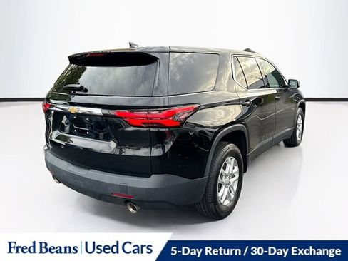Used 2023 Chevrolet Traverse LS image 8