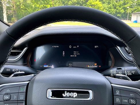 New 2026 Jeep Grand Cherokee Laredo RWD image 11