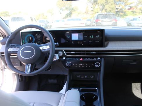 New 2025 Hyundai Sonata SEL image 17