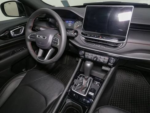 Used 2026 Jeep Compass Trailhawk AWD/4WD image 20