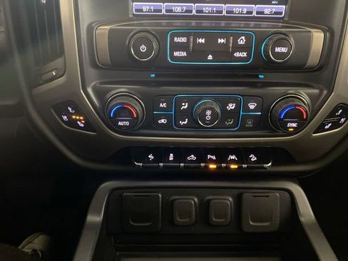 Used 2018 GMC Sierra 1500 Denali AWD/4WD image 42