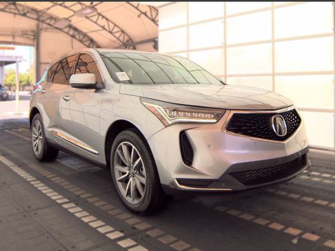 Used 2023 Acura RDX w/ Technology Package FWD image 5